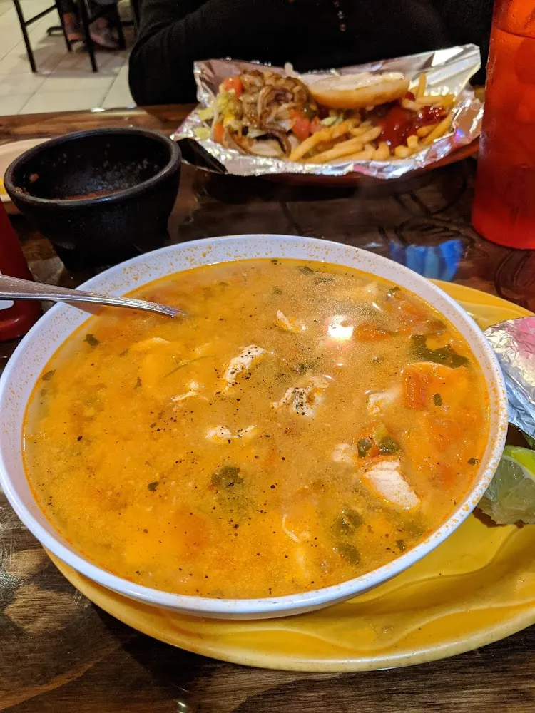 Caldo De Pollo
